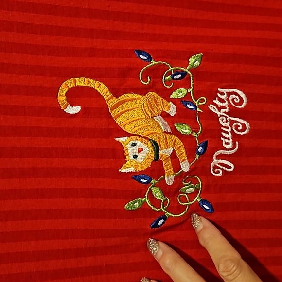 rel•e•vant products Naughty Cat Christmas lights red long sleeve night shirt OS - Picture 6 of 8